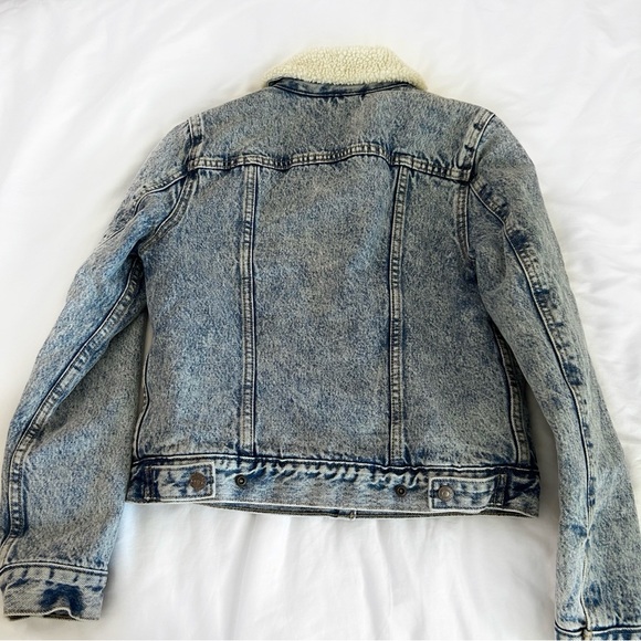 Levi’s Strauss Denim Jacket - Picture 2 of 4